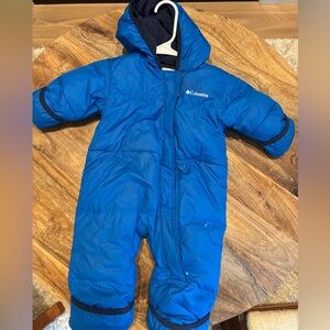 Columbia infant snowsuit/bunting 6-12months